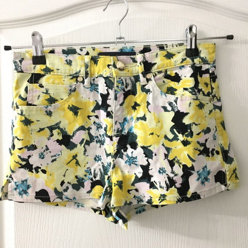 Juicy Couture floral shorts like new, size XS/S, multicolored