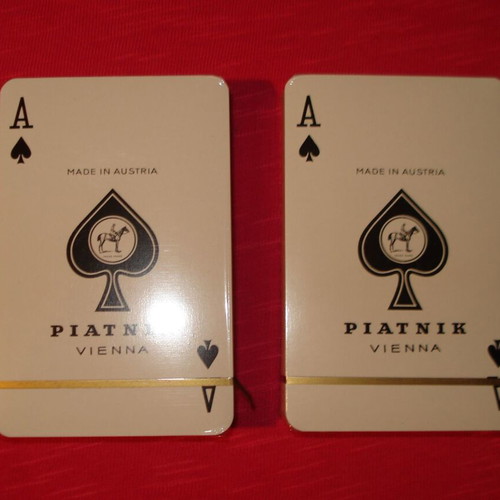 Piatnik Vienna collectible playing cards like new, made in Austria