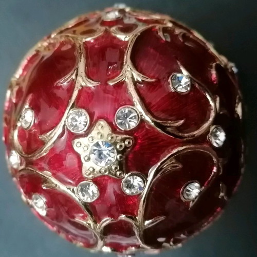 Egg with stones new, elegant design with base and magnets
