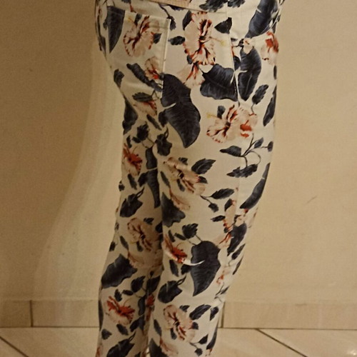 Elastic pants slim fit size S like new, white and blue