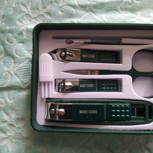 Manicure set like new