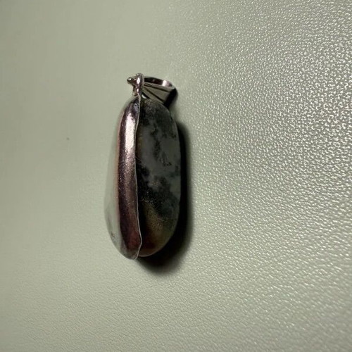 Handmade vintage pendant with 950 silver and semiprecious stone