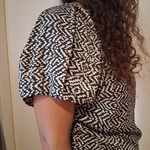 Geometrical dress, black and white, size M