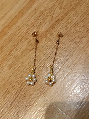 Long earrings with daisies and steel chain made to order