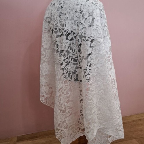 Δαντελένιο σάλι λευκό floral print σαν καινούργιο