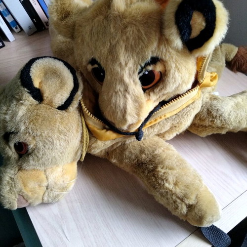 Vintage Simba Plush Backpack and Simba Head Coin Purse like new