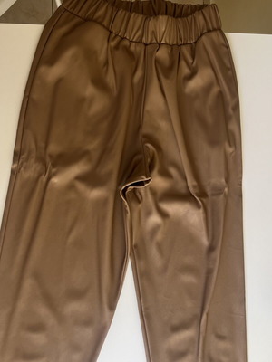 Tag Modest Clothing leather-look pants, brown, size M