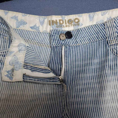 Marks & Spencer jeans shorts like new, size 14, white and turquoise