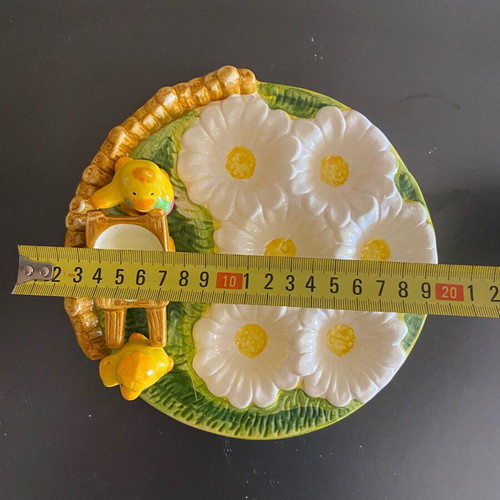 Ceramic decorative item like new
