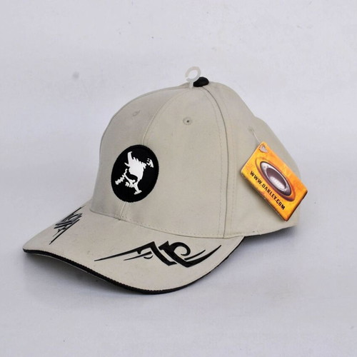 Oakley unisex grey hat new with tags
