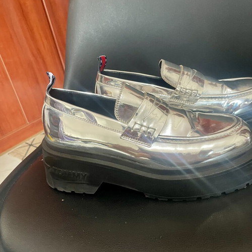 Tommy Hilfiger Metallic Silver Chunky Loafers like new