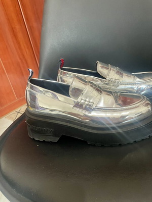 Tommy Hilfiger Metallic Silver Chunky Loafers like new