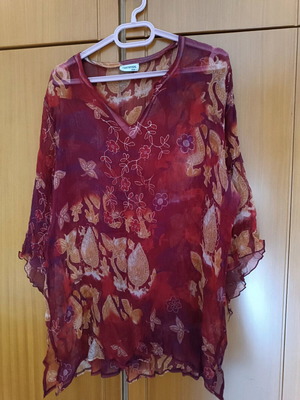 Genesis tunic like new, size M, burgundy-red-brown-beige with gold