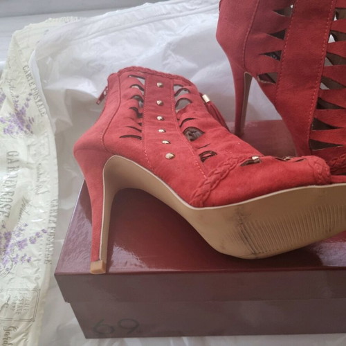 Women's sandals used, pack of sizes 38 and 39
