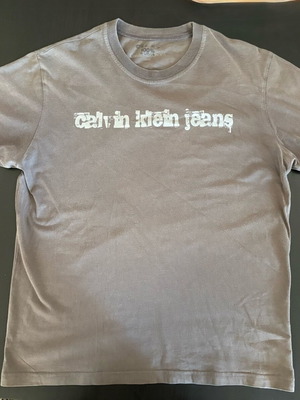 Μπλουζάκι Calvin Klein Jeans γκρι μέγεθος XL σαν καινούργιο