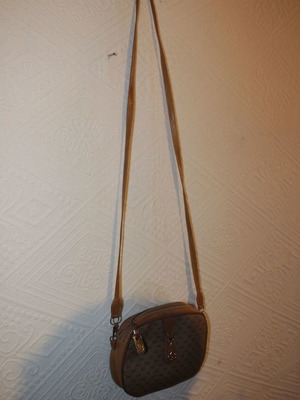 Τσάντα Crossbody Gucci μεταχειρισμένη καφέ