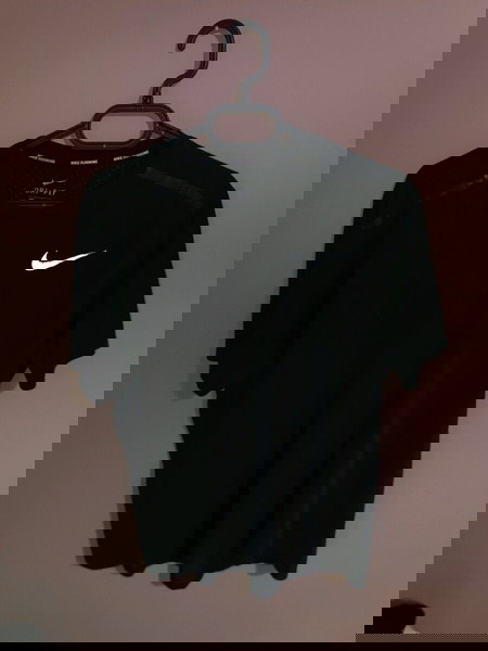 NIKE RUNNING T-SHIRT !!!