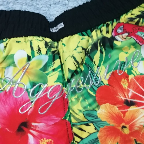 Aggressive Brazilian low-rise shorts like new, multicolor, size M