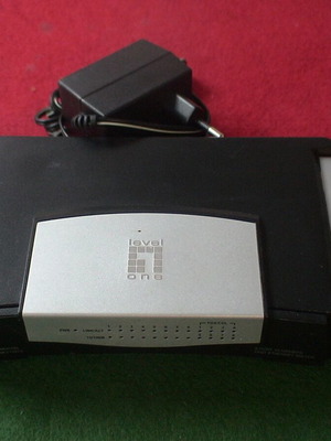 LevelOne Sohocon FSW-2108TX 8-Port Fast Ethernet Switch