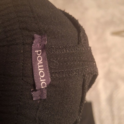 Paperbag women's pants black like new, fabric with pleats