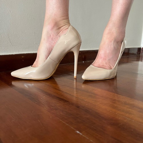 Migato women's pumps size 39 beige like new