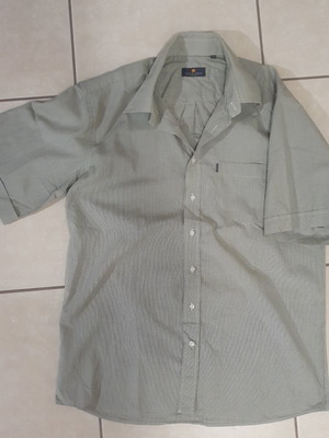 Navy & Green men's short-sleeve shirt L like new, gray-green