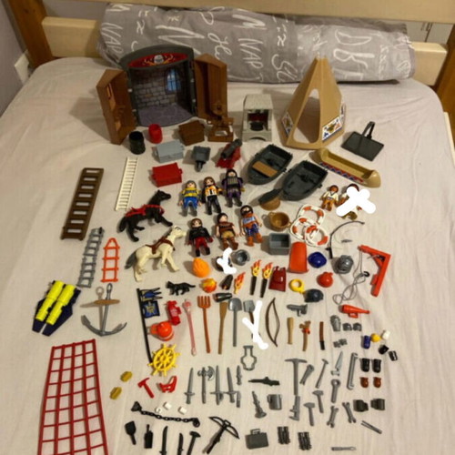 Playmobil weapons used with figures and accessories