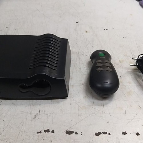 AV selector 4 channels with remote like new model AV-414RY/C