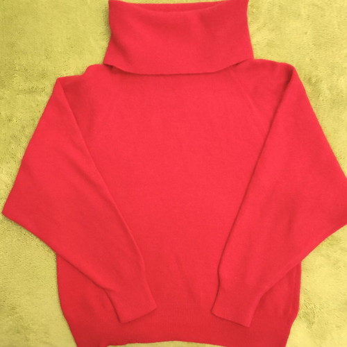 Leonard’s red wool sweater with turtleneck, like new, size L