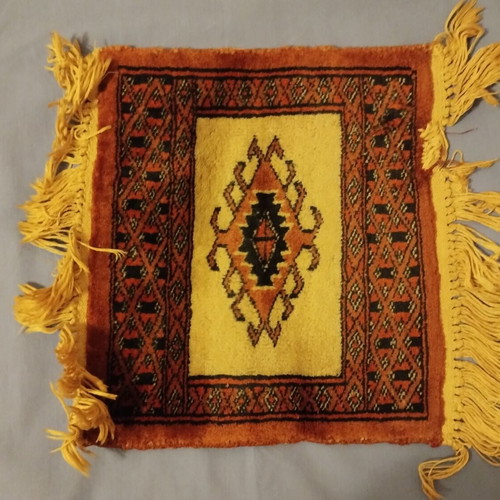 Woolen rugs used, set of 4 for chairs
