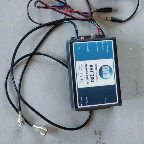 Antenna splitter AIS AST 200 like new with AIS transponder capability