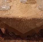 Γνήσιο χειροποίητο καρέ 120x120 με πέρλες Σβαρόφσκι και χρυσή δαντέλα