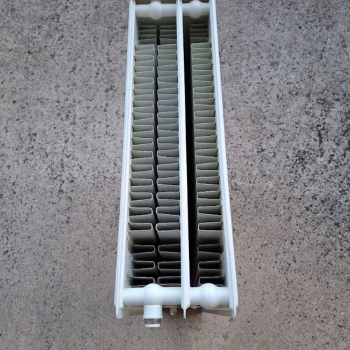Radson Panel type heating radiator 33/900/600 like new, 2553 Kcal/h