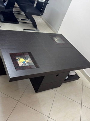 Modern coffee table with storage like new, wenge color