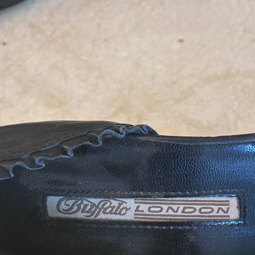 Buffalo London leather women's pumps, black, size 36