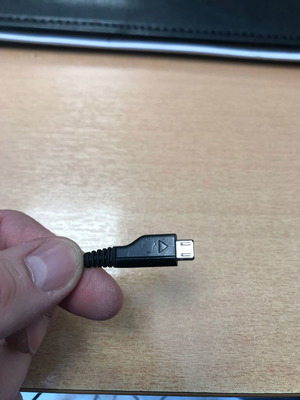 Зарядно Samsung употребявано в отлично състояние