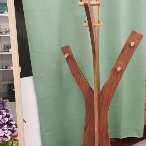 Wooden Coat Rack like new, height 1.90m