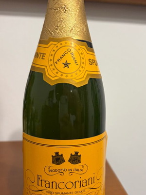 Francoriani αφρώδες γλυκό κρασί 700ml