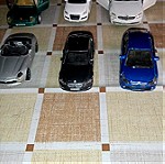  Παιχνίδια Αυτοκίνητακια μινιατούρες κλίμακα 1/43 BURAGO 5 τεμάχια και 1 Maisto πωλούνται πακετο μόνο όλα μαζί 15 ευρώ.Η λευκή Μερσεντές είναι σε κλίμακα 1/32.