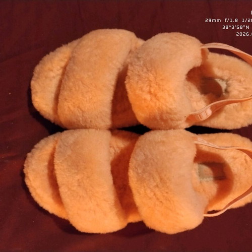UGG slippers new winter size 38 pink