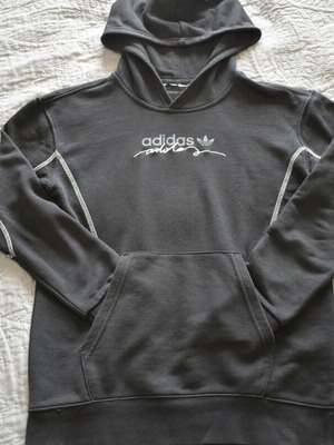 Adidas φούτερ παιδικό μαύρο σαν καινούργιο για 9-10 ετών