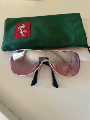 Παιδικά γυαλιά ηλίου Rayban