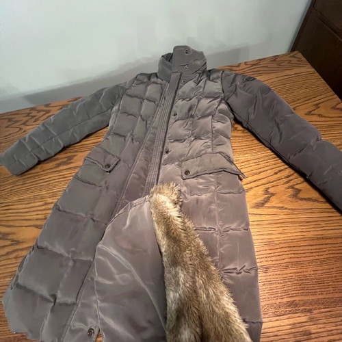 Geox long puffer coat like new with detachable fur gray