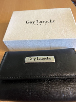 Κλειδοθήκη Guy Laroche καινούργια, μαύρη