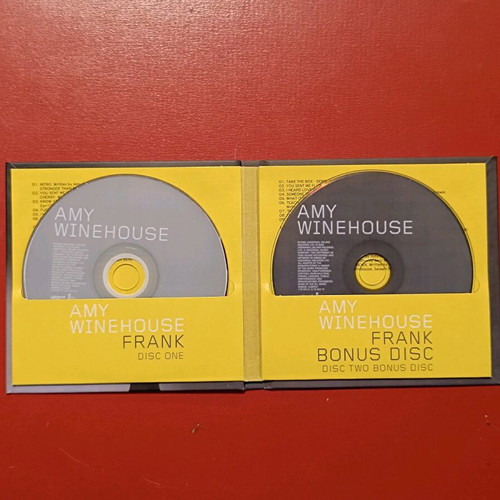 Amy Winehouse Frank and Back to Black albums like new, 2 CDs with bonus
