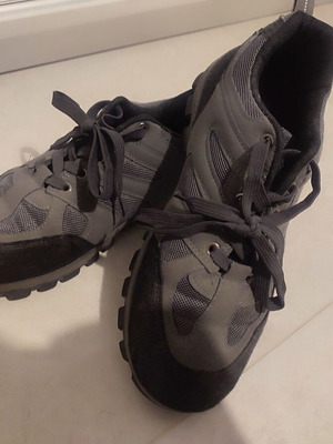 Work shoes slightly used, gray, size 43