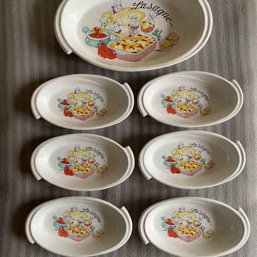 Deruta platter and used dish set with chef design