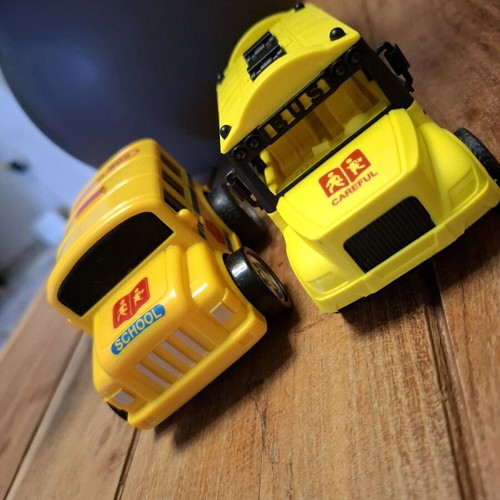 Plastic school bus toy cars like new, set of 2