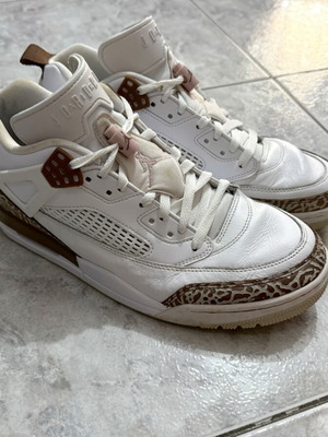 Jordan Spizike Low sneakers like new, size 44, white and brown