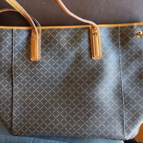 Eiffel women's bag like new with pouch